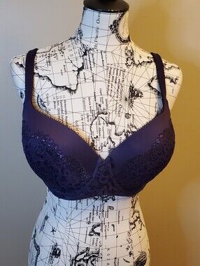 Victoria's Secret Body by Victoria Bra 38DDD Purple Lace Lined Demi Underwire